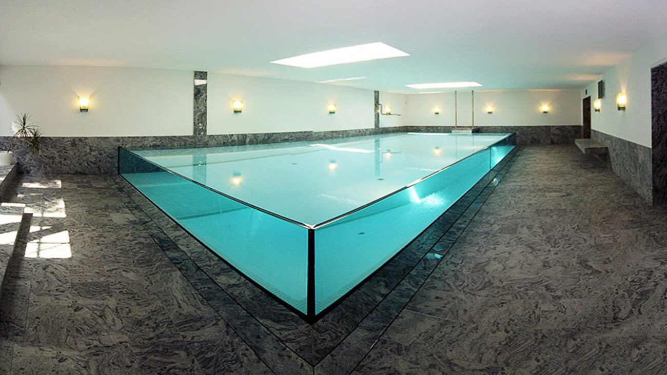 swimming-pool-build-design-company-contractors-in-Dubai-UAE-Abu-Dhabi-landscape-exterior-experience-underwater-window-acrylic-glass-6-1920x1080