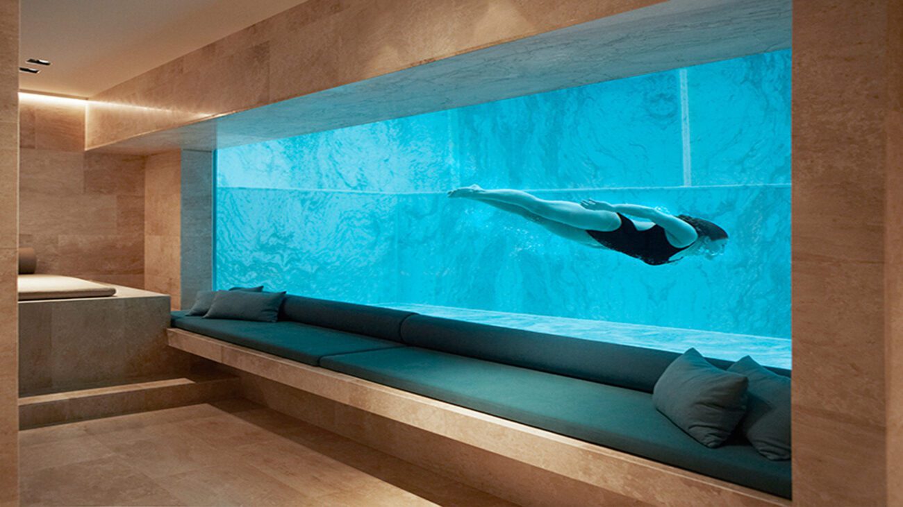 swimming-pool-build-design-company-contractors-in-Dubai-UAE-Abu-Dhabi-landscape-exterior-experience-underwater-window-acrylic-glass-8-1920x1080